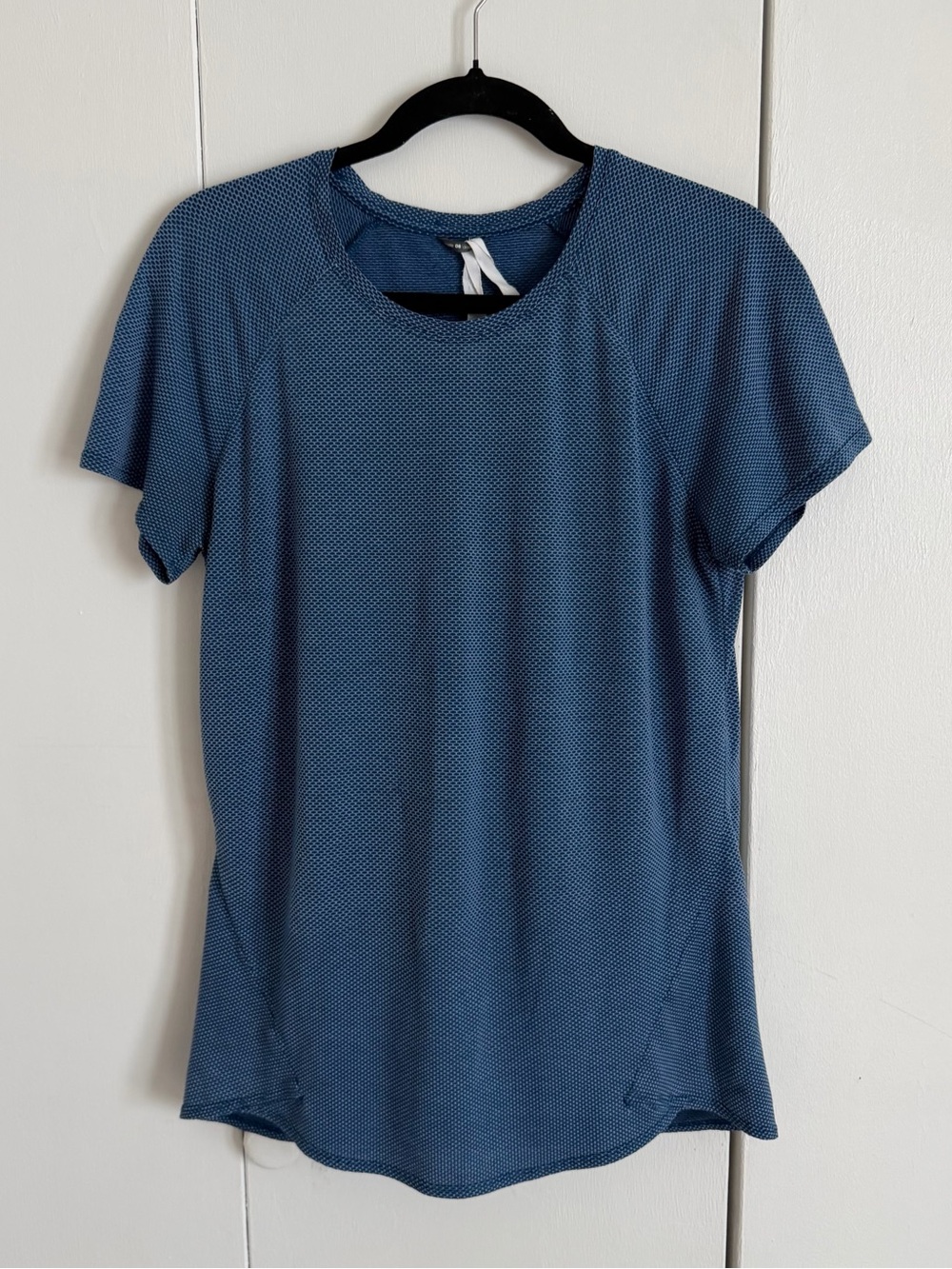Oiselle Running Activewear Lightweight Short Sleeve T Shirt in Blue
